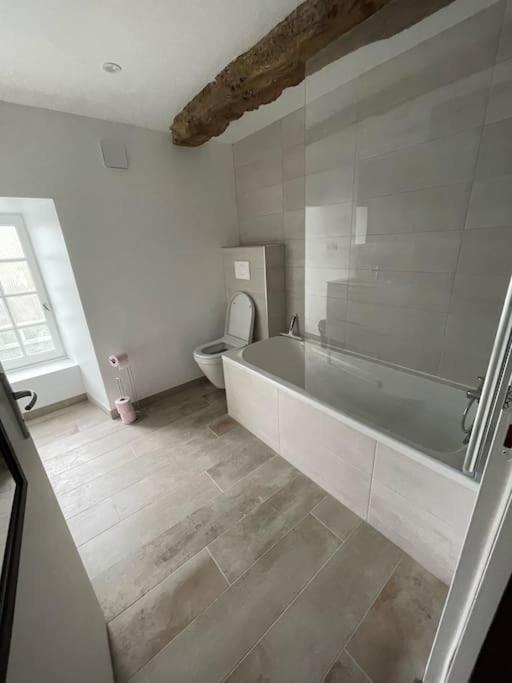 Charmante Maison A Evran Proche Dinan Et St Malo. Luaran gambar