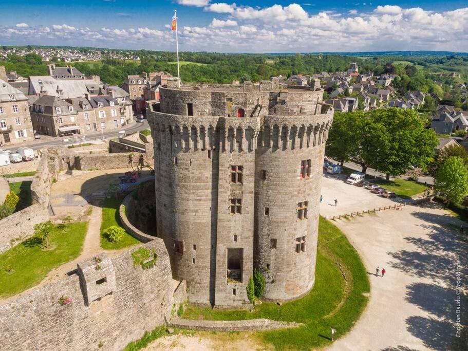 Charmante Maison A Evran Proche Dinan Et St Malo. Luaran gambar